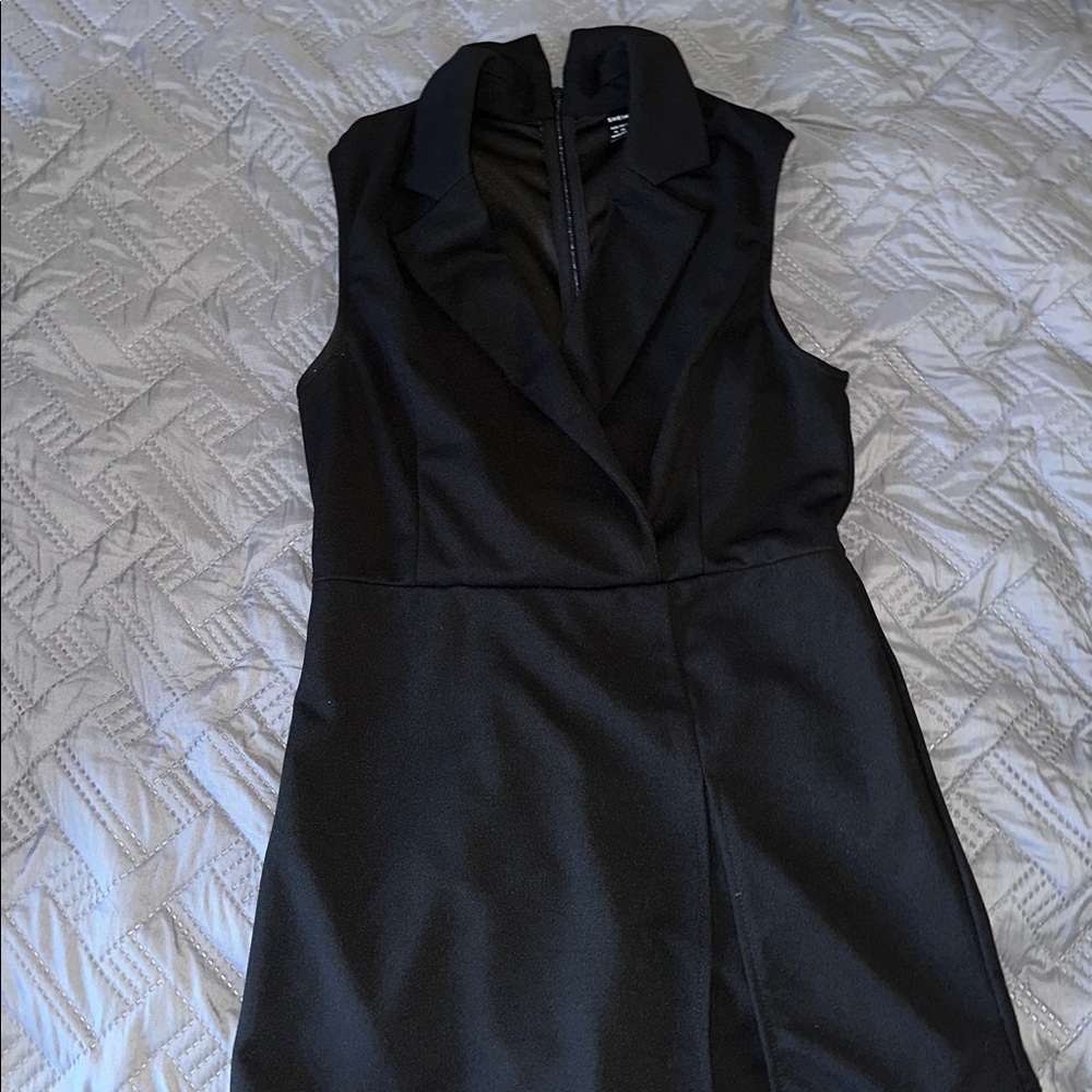 SHEIN Elegant Black Zippered romper